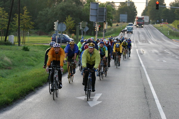 Fahrerfeld kurz vor Vaihingen/Enz
(c) Timo Deiner